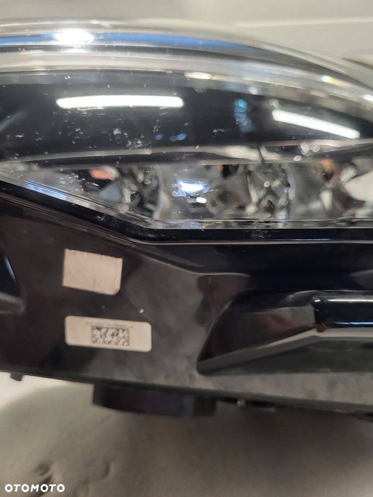 Opel Grandland X FULL LED KOMPLET LAMP PRZÓD  YP00162680 / YP00162880 - 4