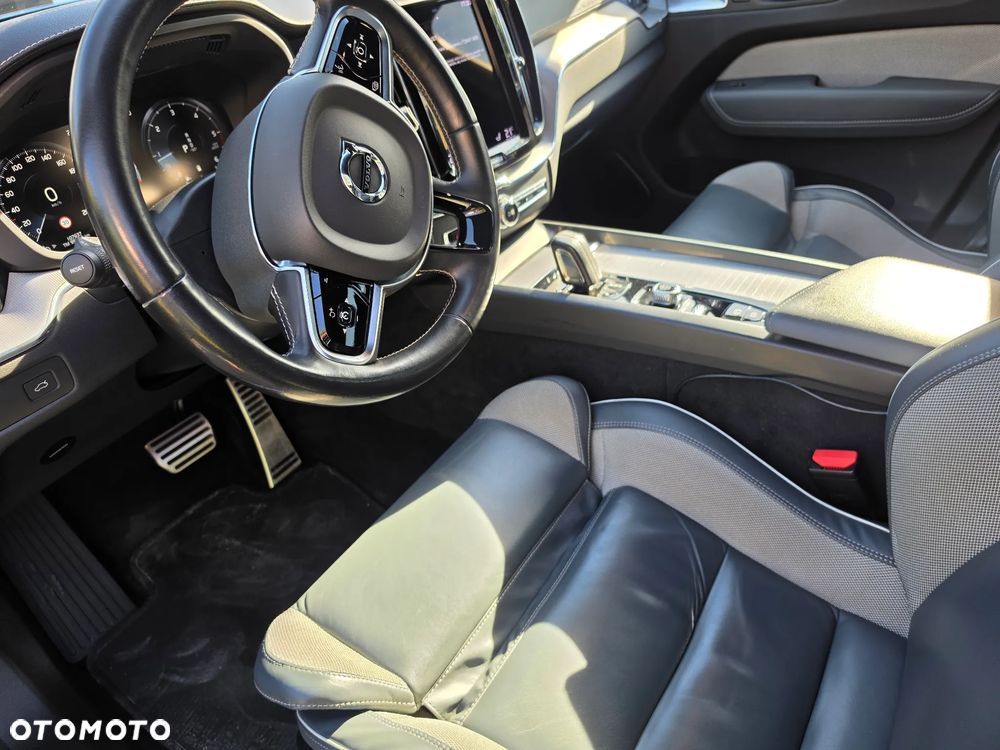 Volvo XC 60 B5 D AWD R-Design - 13