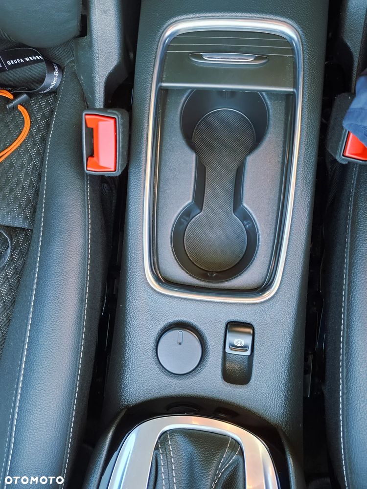 Opel Astra 1.6 D Automatik Start/Stop Business - 33