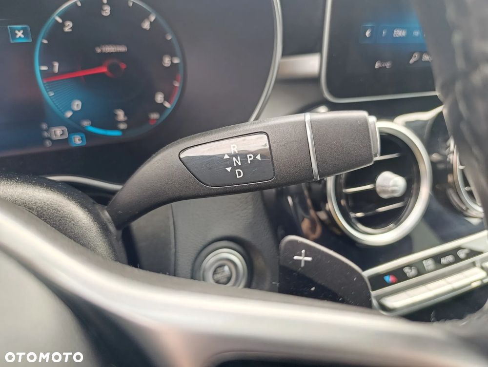 Mercedes-Benz GLC 220 d 4Matic 9G-TRONIC - 23