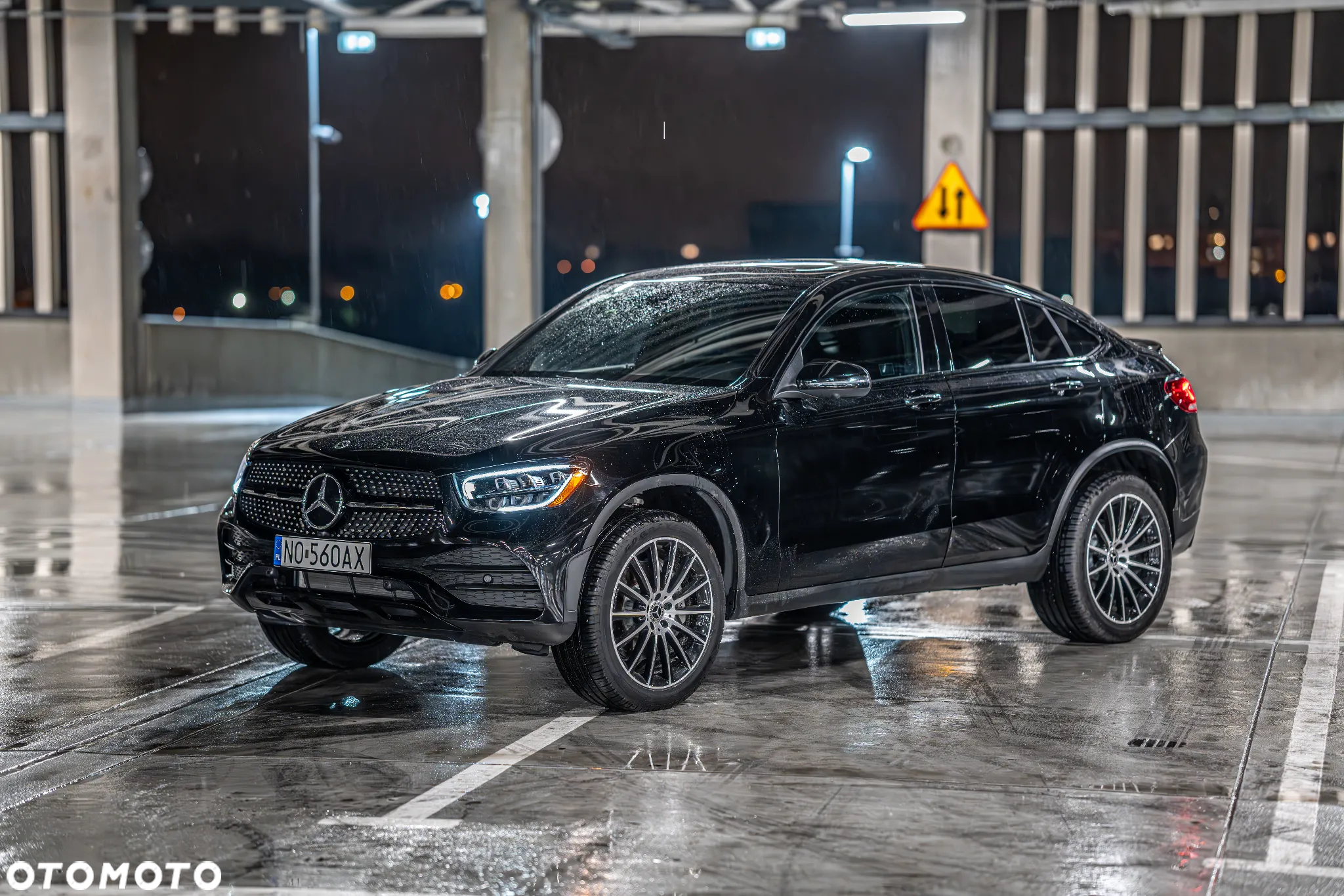 Mercedes-Benz GLC 300 4Matic 9G-TRONIC AMG Line - 6