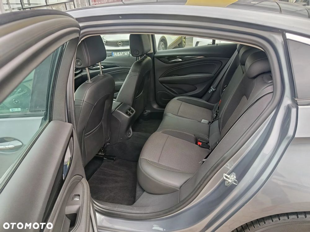Opel Insignia 2.0 CDTI Innovation S&S - 11