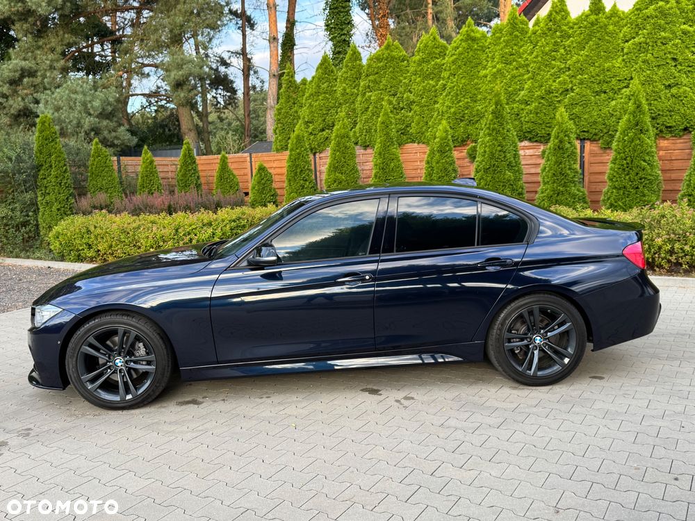 BMW Seria 3 328i Touring Sport Line - 12