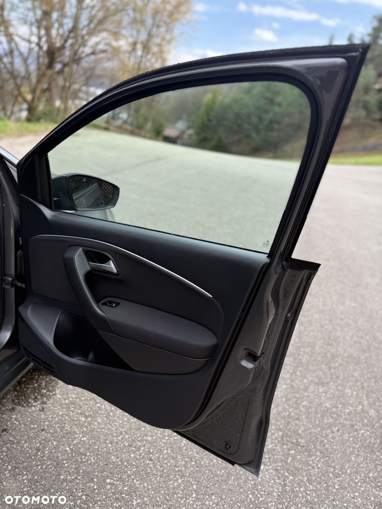 Volkswagen Polo 1.4 TDI BMT Highline - 16