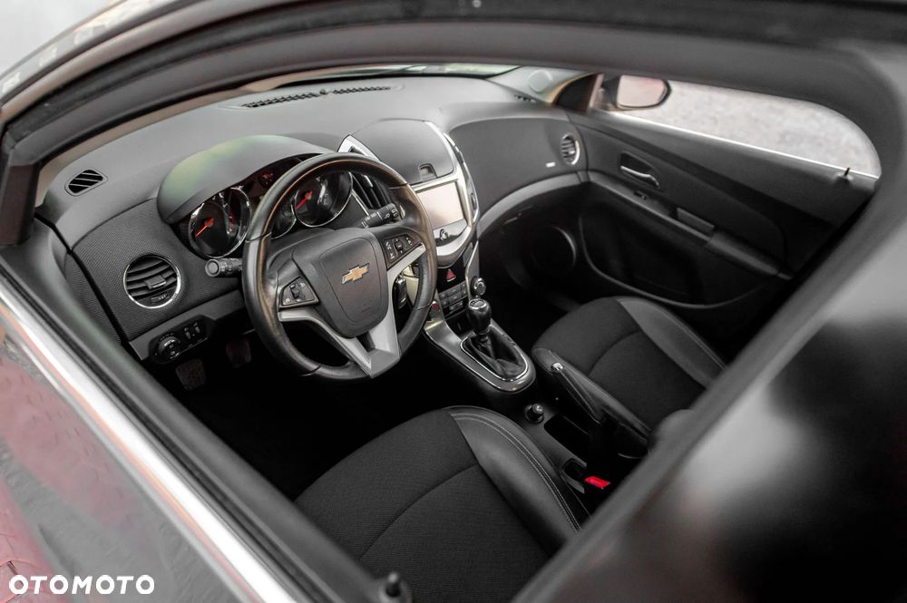 Chevrolet Cruze 1.4T LT+ - 16