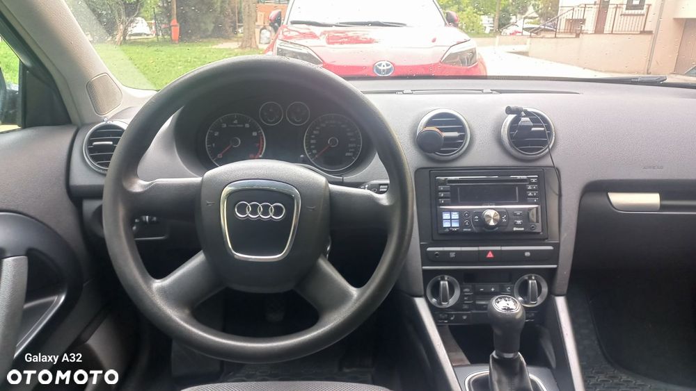 Audi A3 3-drzwiowe 1.6 Ambiente - 7