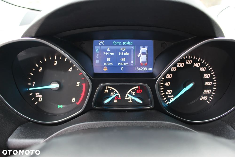 Ford Kuga 2.0 TDCi 4x4 Titanium - 12