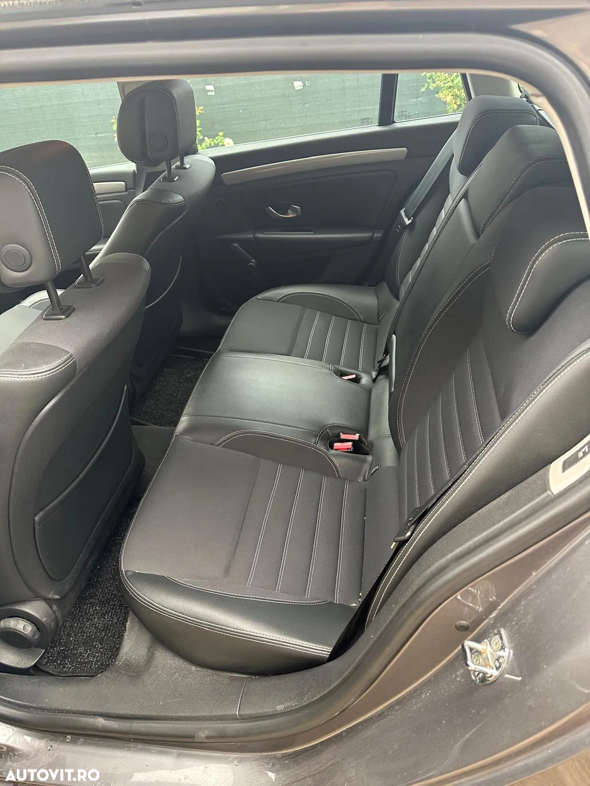 Renault Laguna - 8