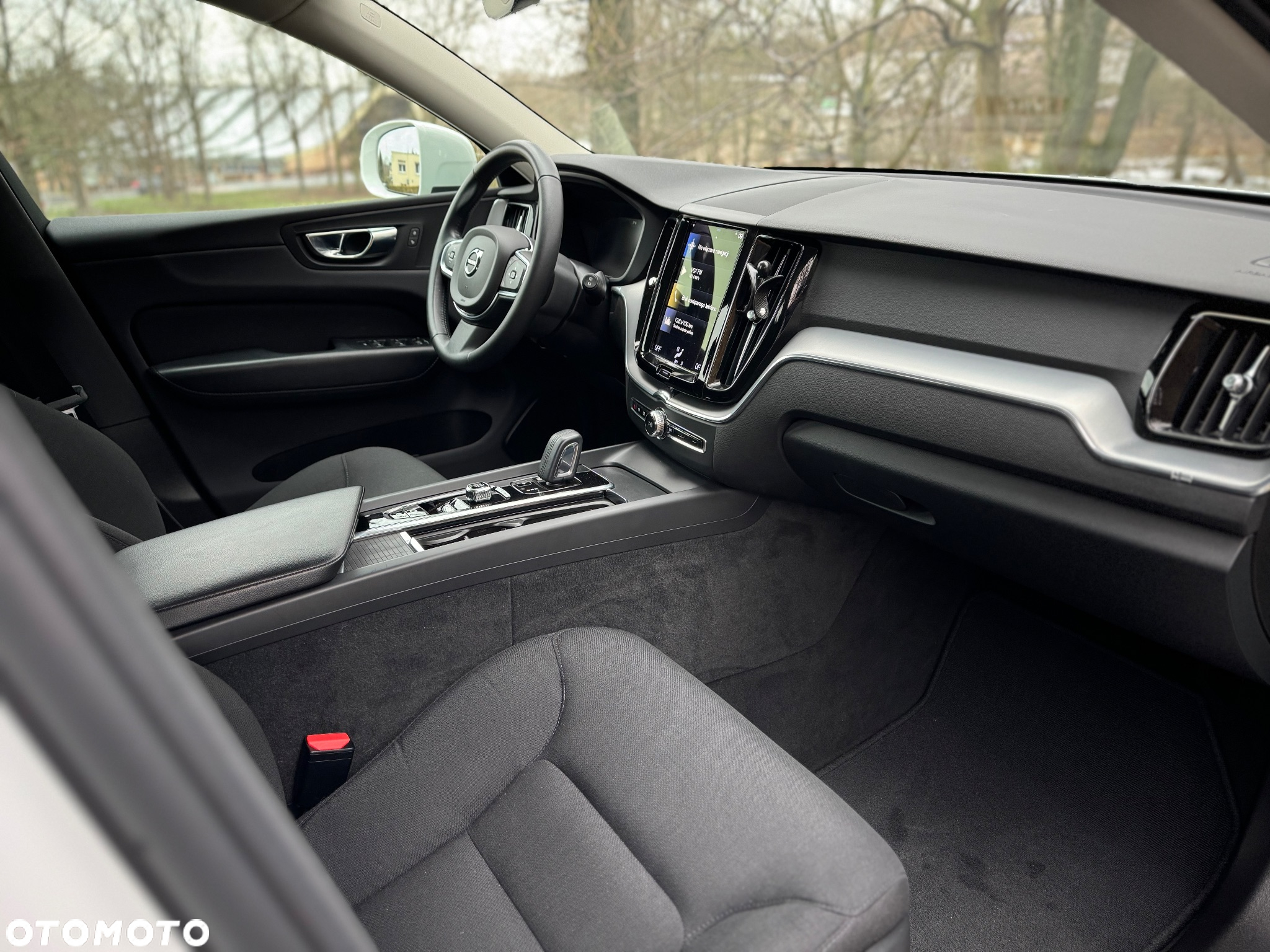 Volvo XC 60 B4 B Momentum - 36