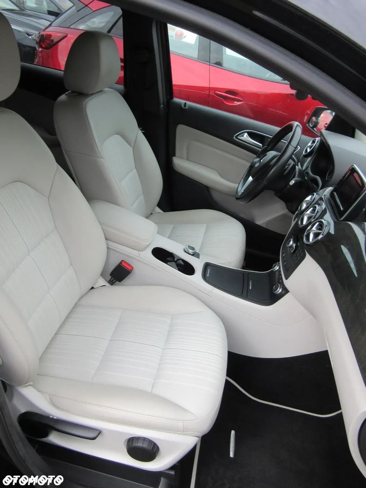 Mercedes-Benz Klasa B 220 4-Matic Style - 7
