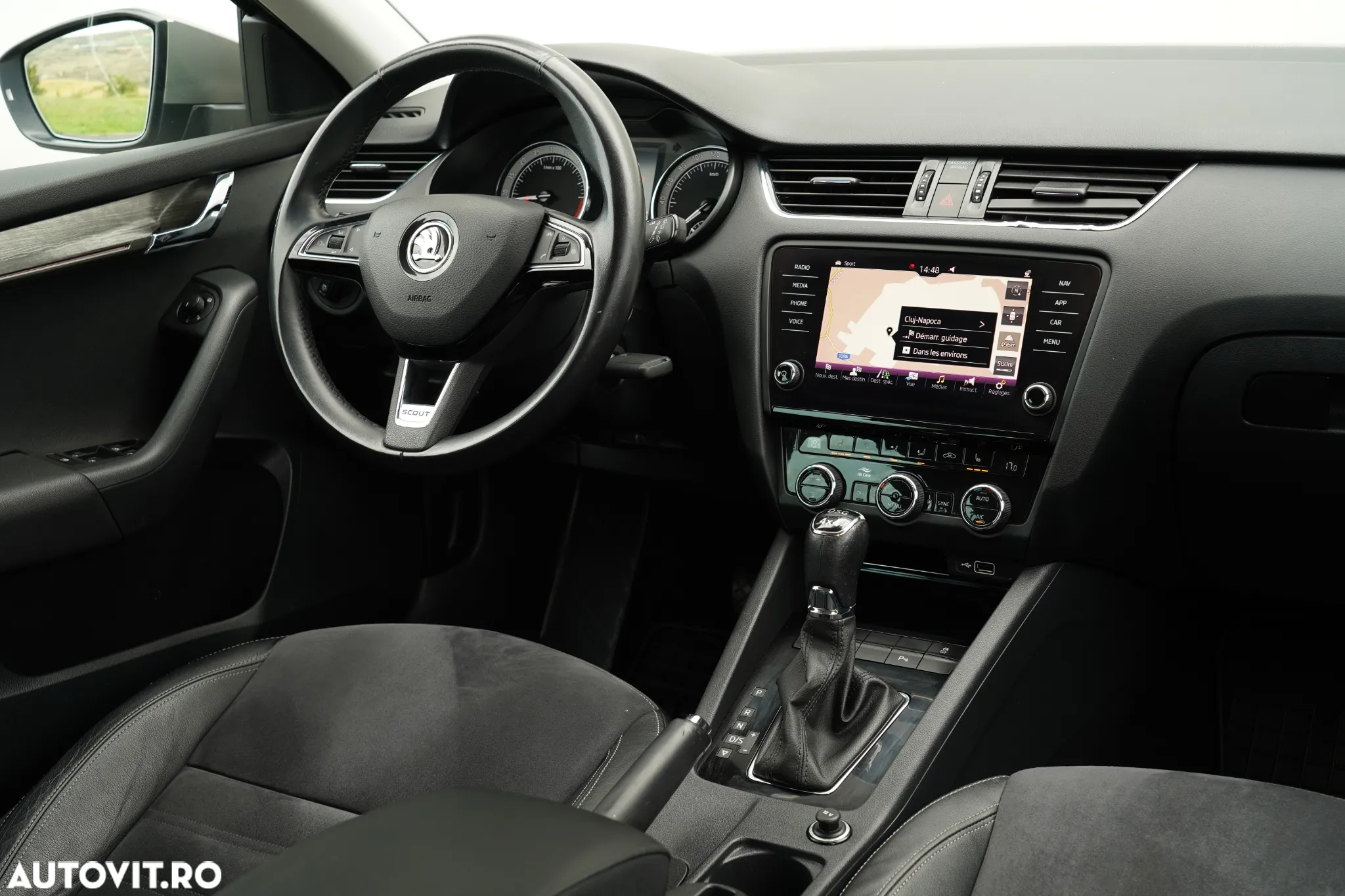 Skoda Octavia Combi 2.0 TDI 4x4 DSG Scout - 13