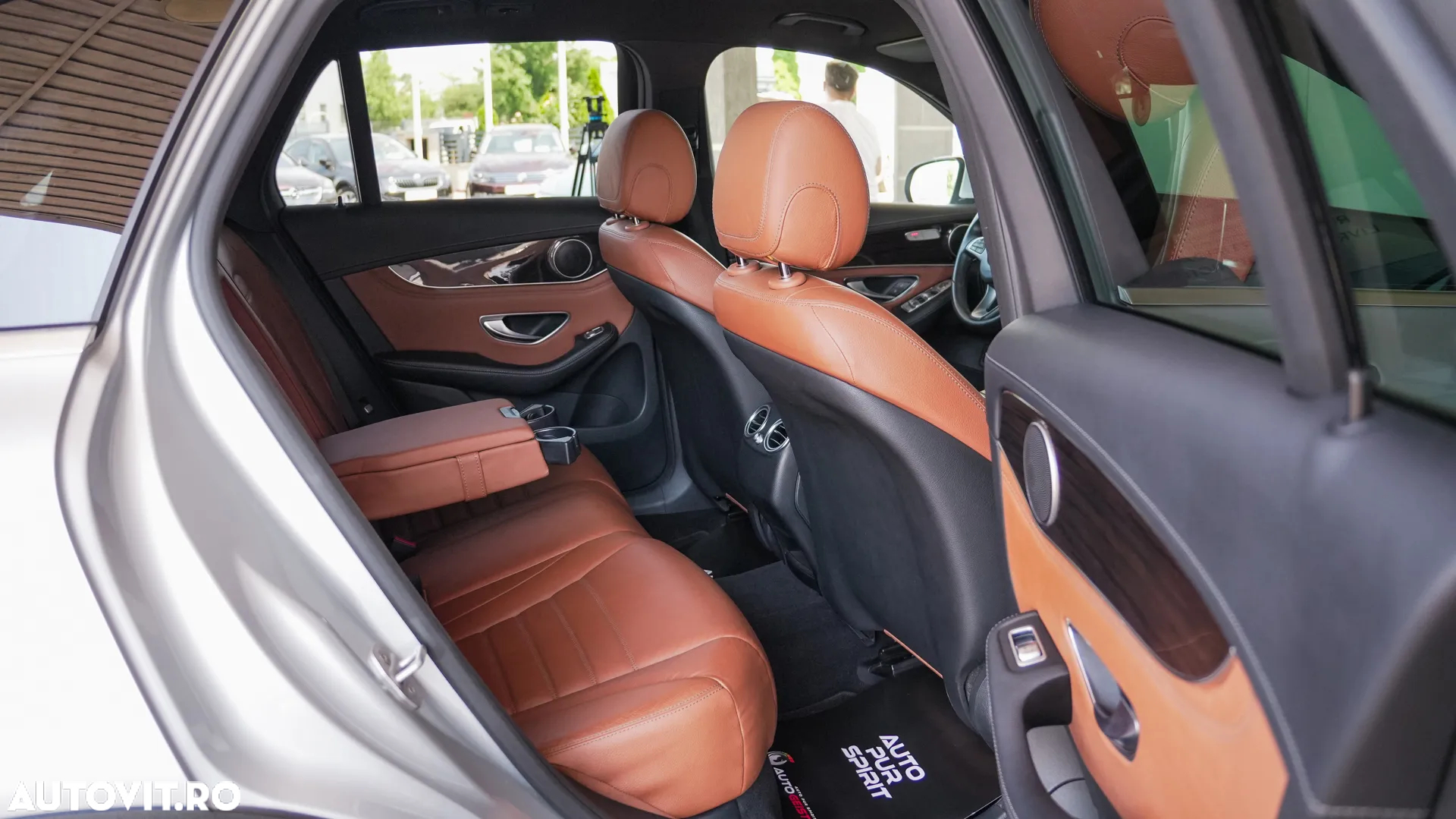 Mercedes-Benz GLC - 28