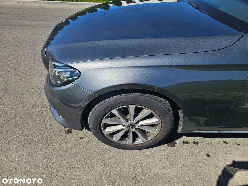 Mercedes-Benz Klasa E 220 d 9G-TRONIC - 3