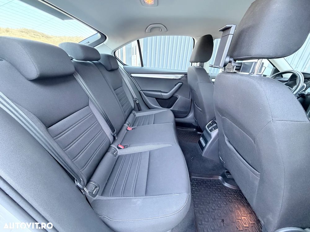 Skoda Octavia 1.6 TDI Ambition - 7