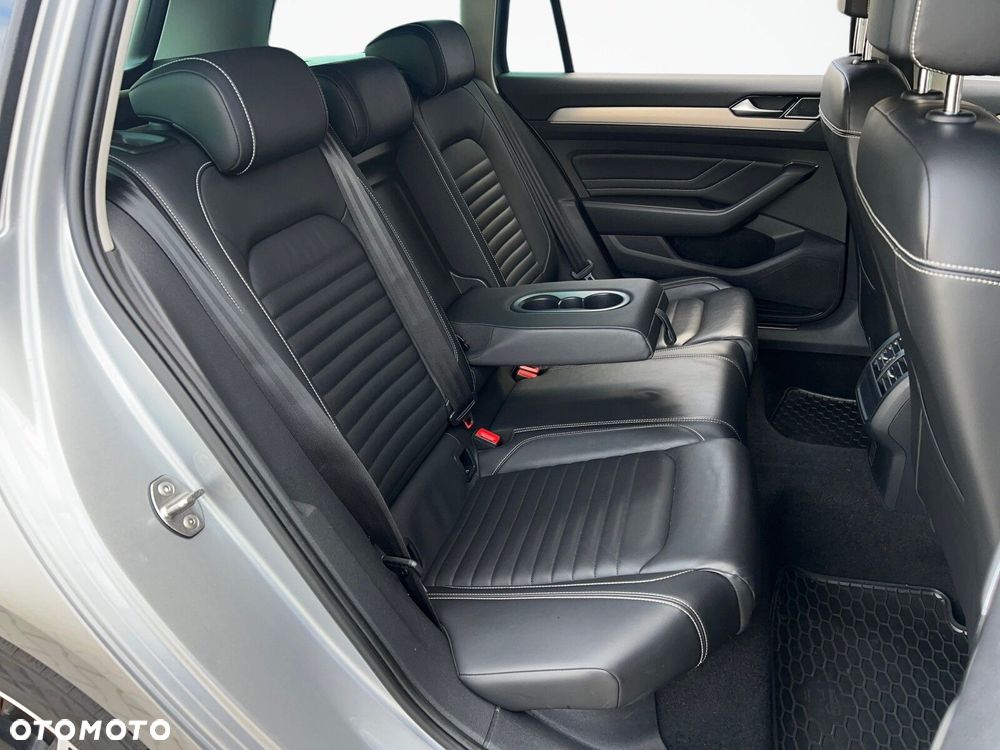 Volkswagen Passat 1.5 TSI EVO Elegance DSG - 15