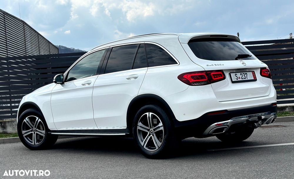 Mercedes-Benz GLC - 12