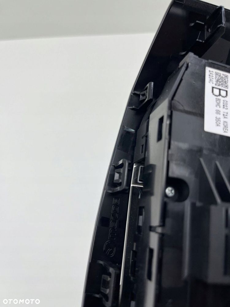 MAZDA CX-30 PANEL PRZEŁĄCZNIK SZYB KIEROWCY ANGLIK BDMC66350A - 7