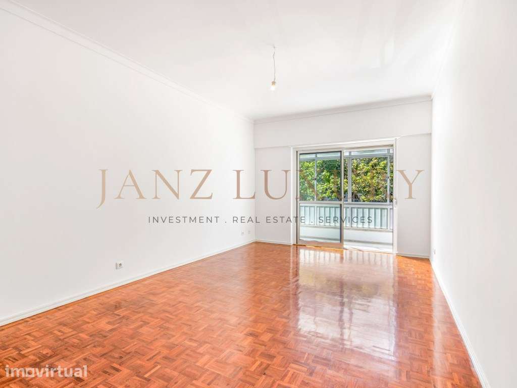 Excelente apartamento T3 com 158 m2, ampla varanda e terraço na Ave... - Grande imagem: 4/19