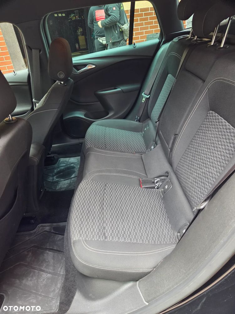 Opel Astra 1.6 D (CDTI) Start/Stop Business - 12