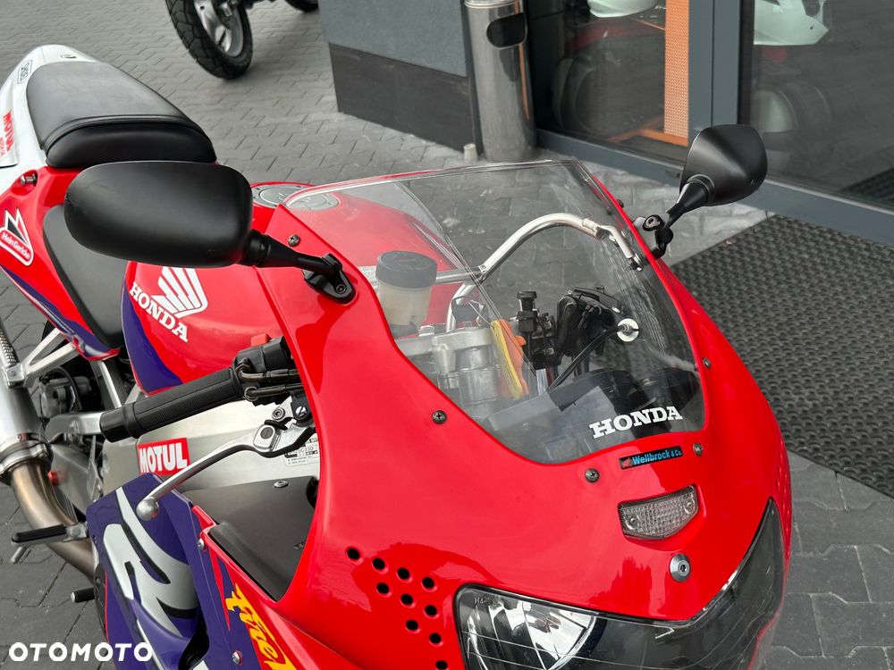 Honda CBR - 19