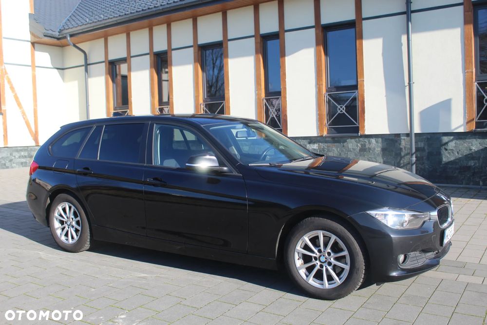 BMW Seria 3 318d - 1