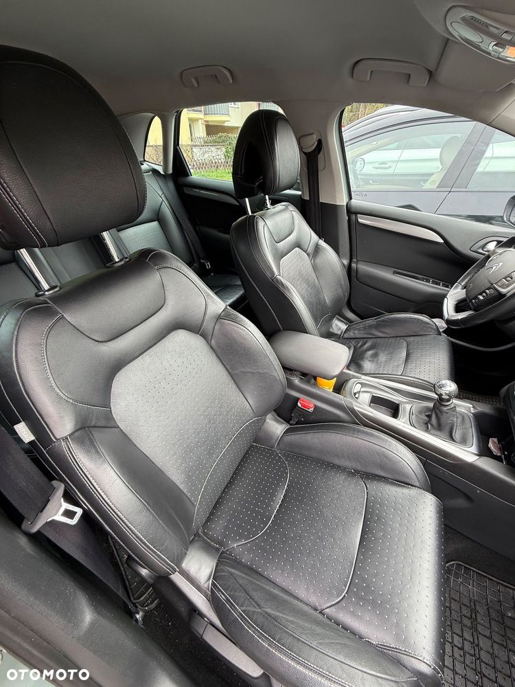 Citroën C4 2.0 HDi Exclusive - 18