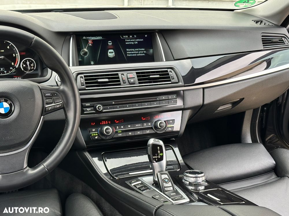 BMW Seria 5 530d xDrive Touring Sport-Aut. Luxury Line - 17