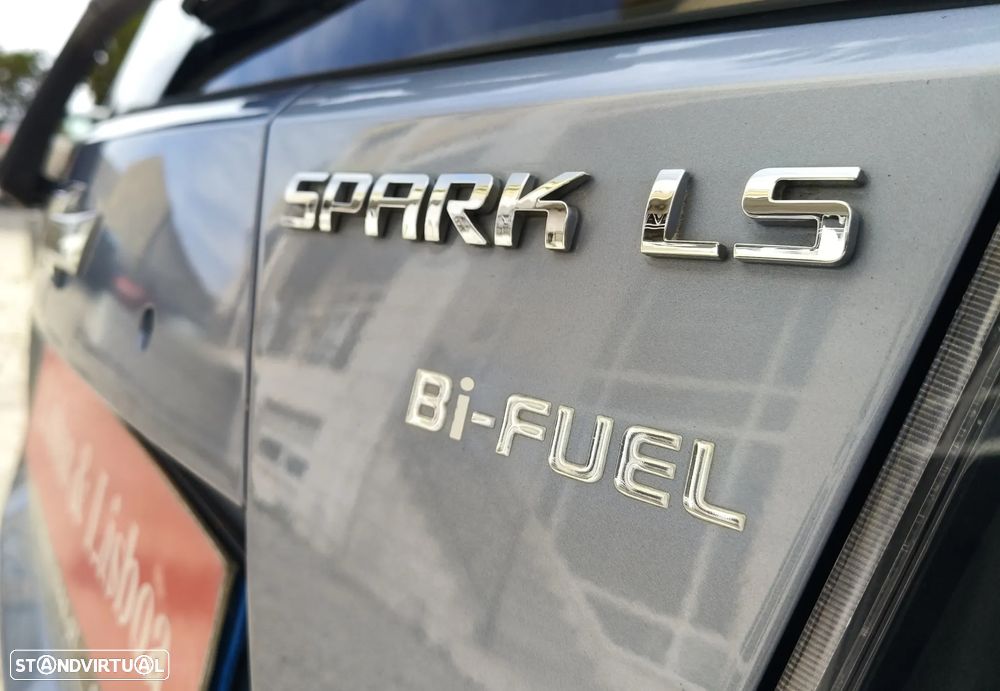 Chevrolet Spark 1.0 LS Bi-Fuel - 9