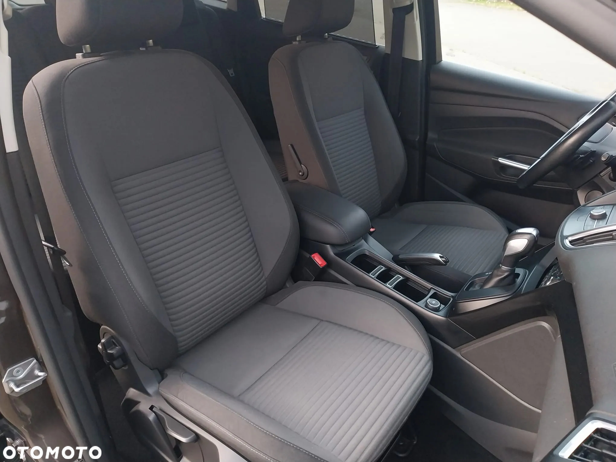 Ford C-MAX 1.5 EcoBoost Start-Stop-System Titanium - 17