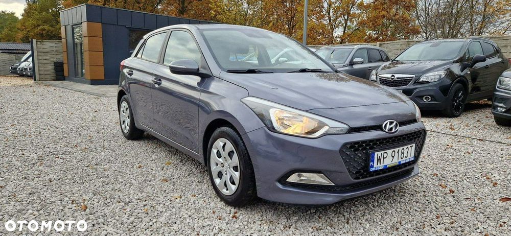 Hyundai i20 - 14