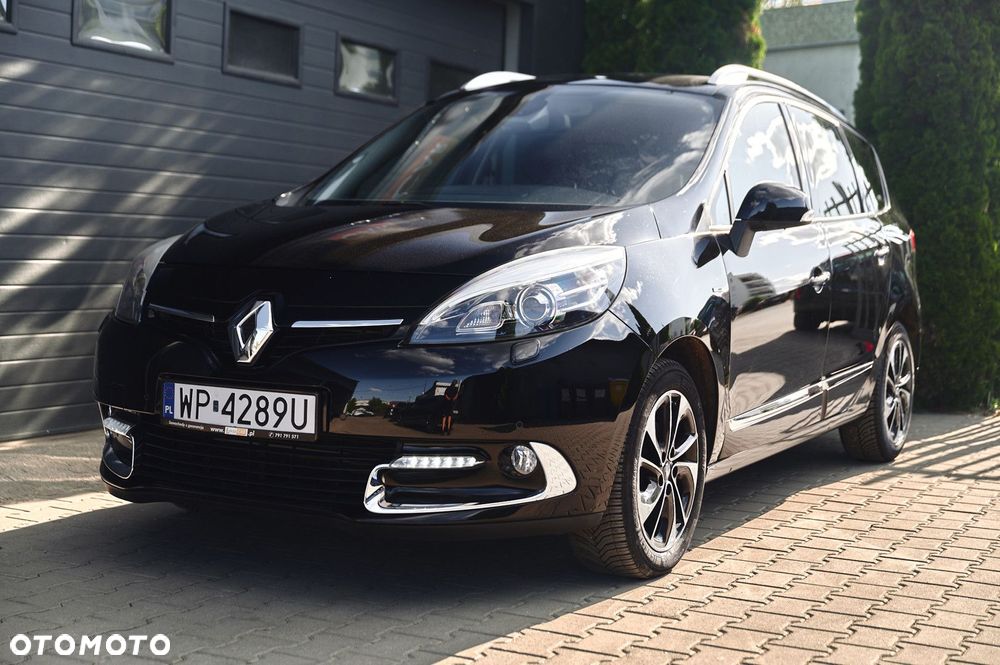 Renault Grand Scenic - 34