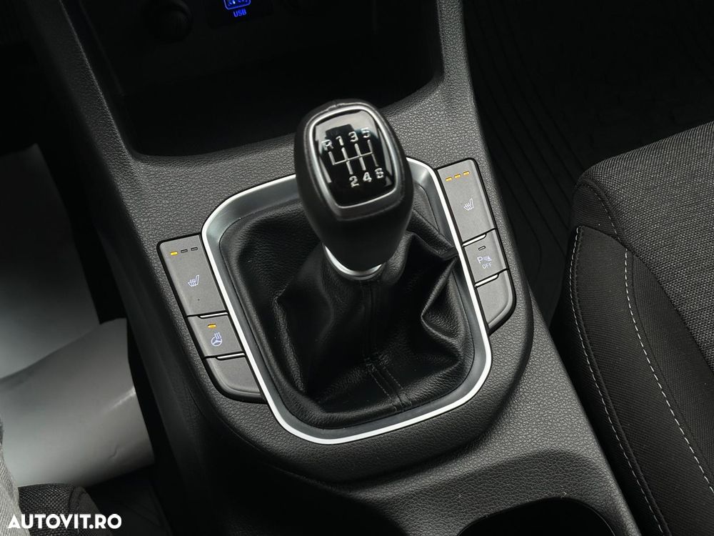 Hyundai i30 1.5 110CP 5DR M/T Comfort - 26