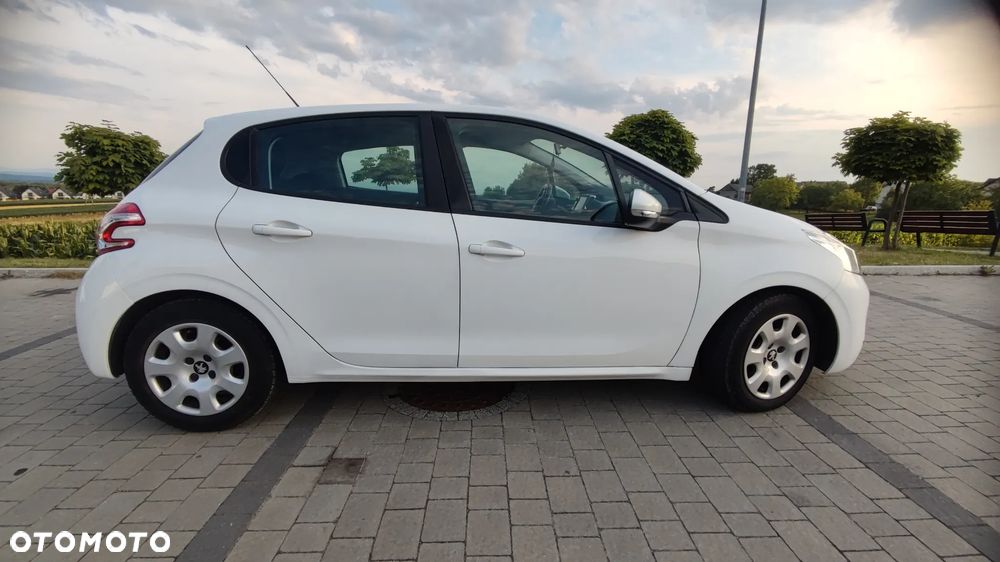 Peugeot 208 1.6 e-HDi Active STT - 8