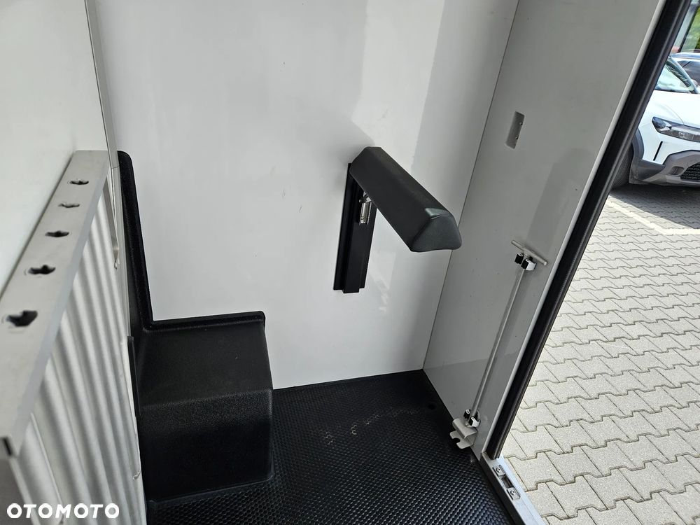 Renault Master koniowóz 170 KM automat - 15