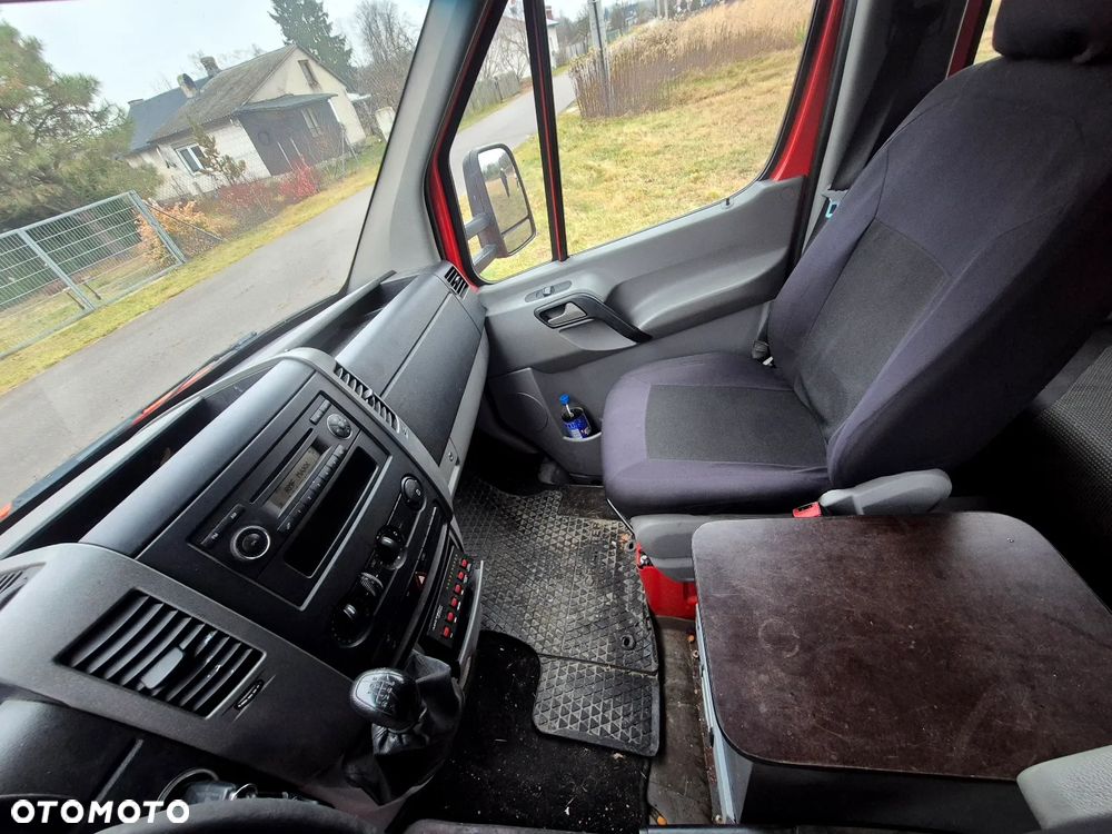 Volkswagen Crafter - 11