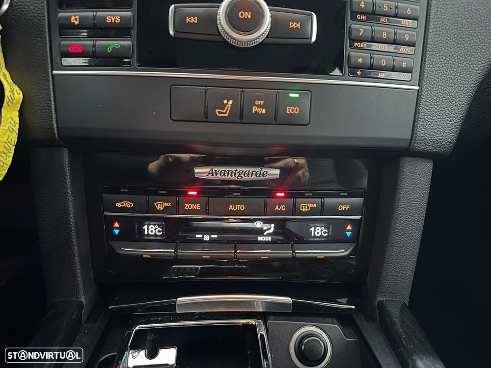 Mercedes-Benz E 250 BlueTEC Avantgarde Auto. - 31