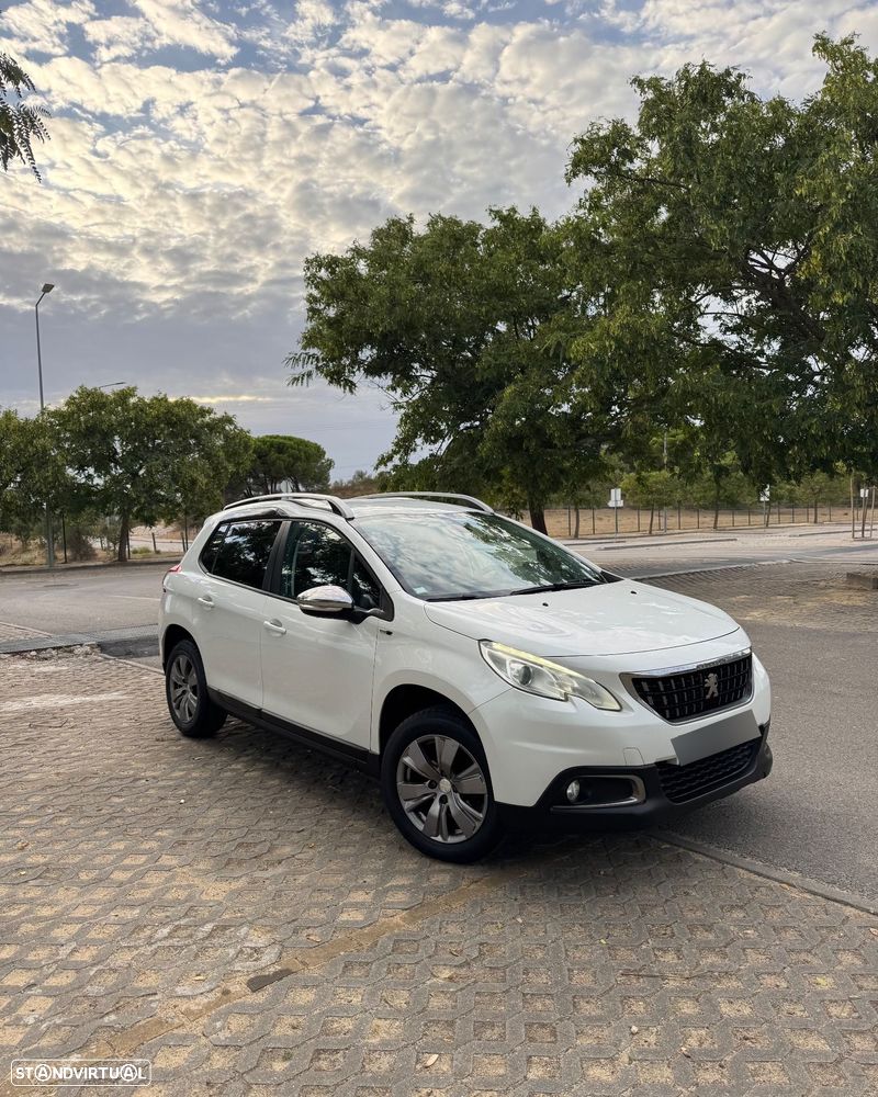 Peugeot 2008 1.2 VTi Allure - 1
