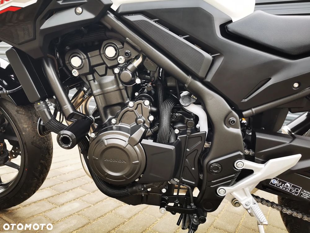 Honda Hornet - 24