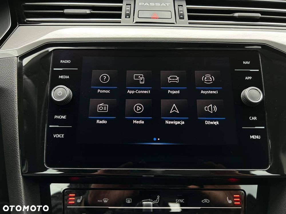 Volkswagen Passat - 28