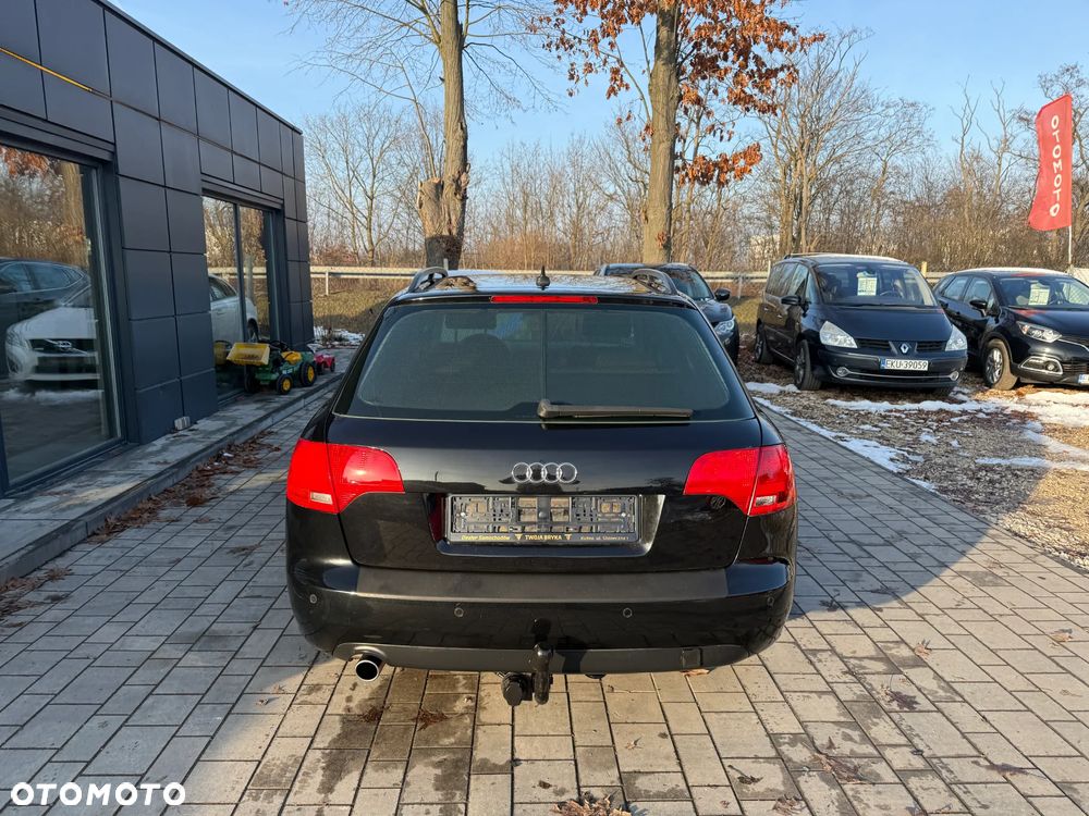 Audi A4 Avant 2.0 FSI - 13