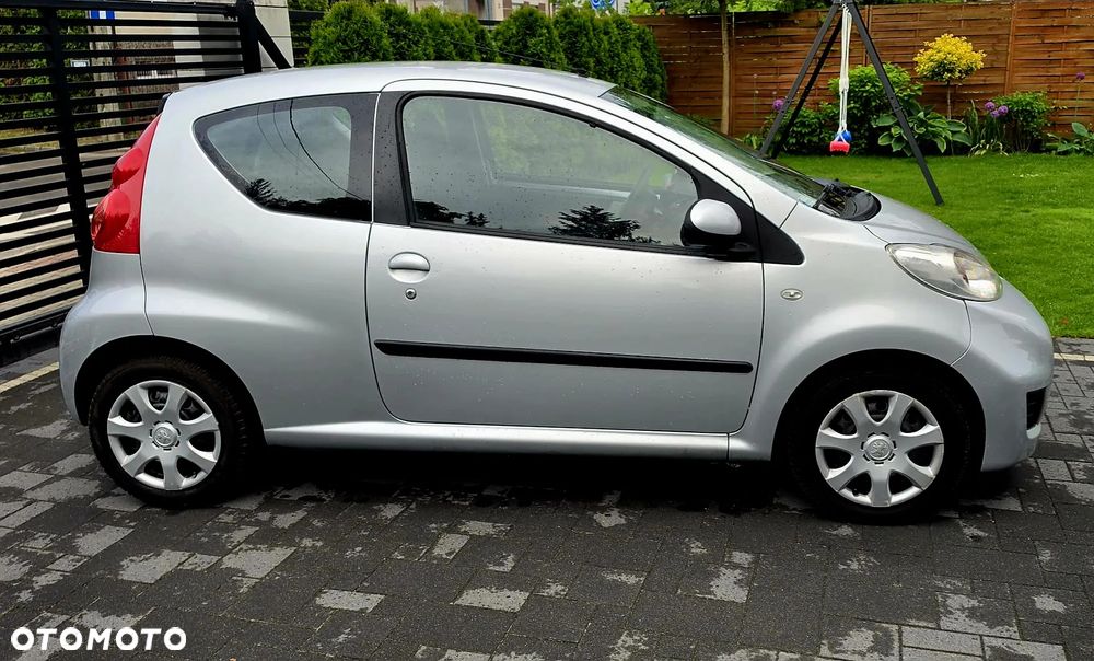 Peugeot 107 1.0 Trendy - 11