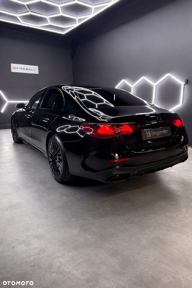 Mercedes-Benz Klasa E 300de 4Matic 9G-TRONIC AMG Line NIGHT Edition - 5