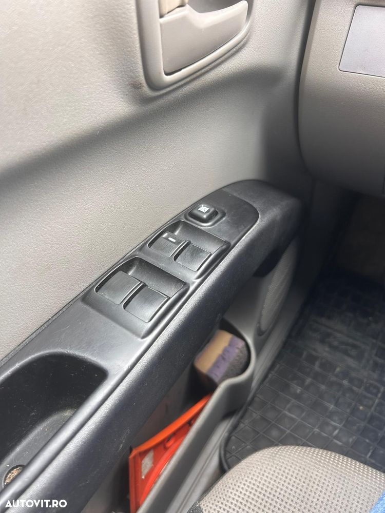 Mitsubishi L200 - 13