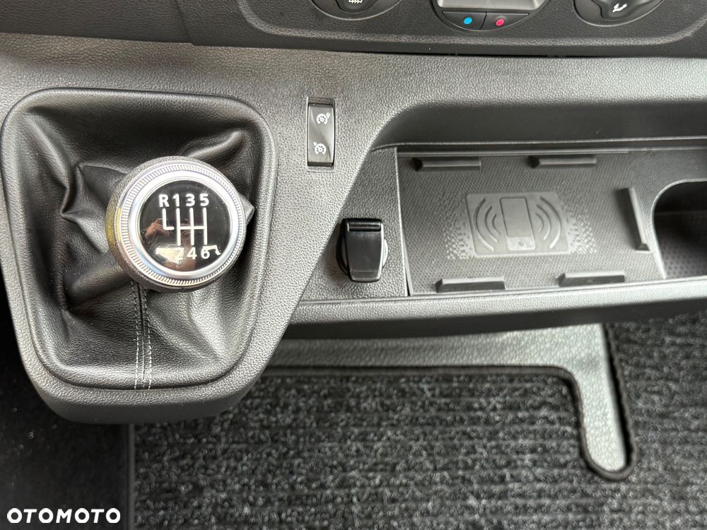 Renault Master - 16