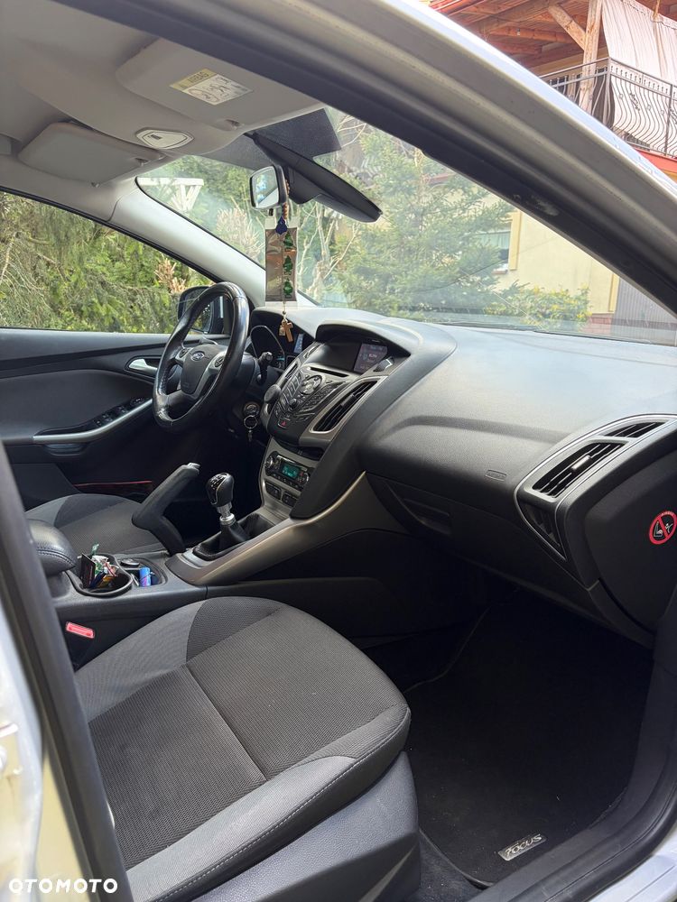 Ford Focus 1.6 TDCi ECOnetic 88g Start-Stopp-System Trend - 6