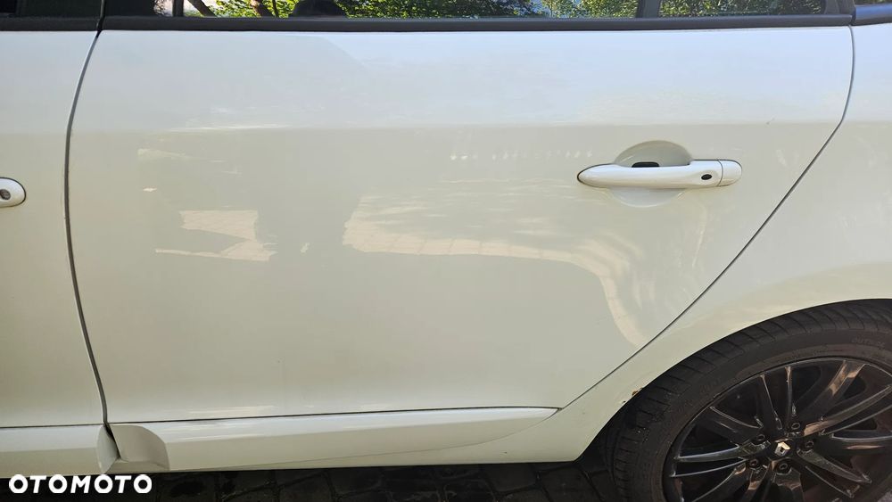 Renault Megane III 3 kombi błotnik tył tylny prawy lewy - 3