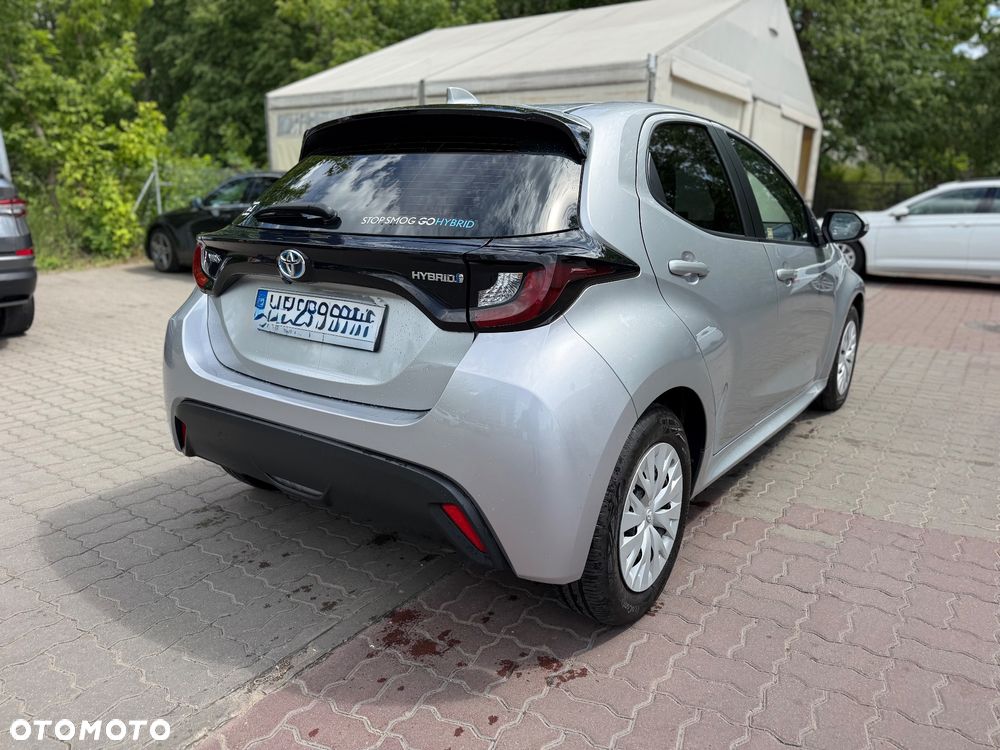 Toyota Yaris - 4