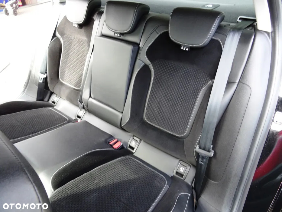 Renault Megane 1.3 TCe FAP Limited - 17