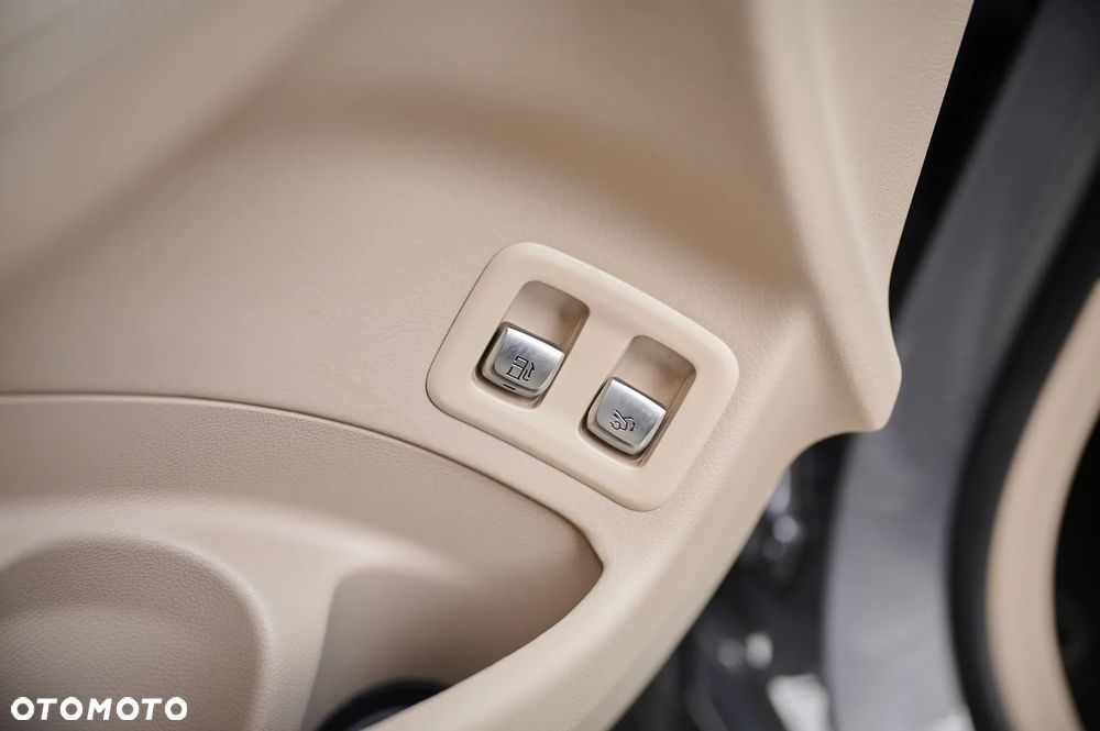 Mercedes-Benz GLC 300 e 4-Matic Business Edition - 28