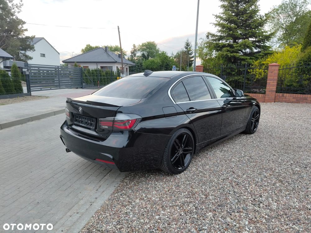 BMW Seria 3 318d Sport Line - 2